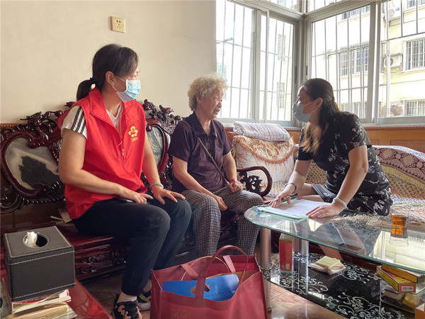 广州起义烈士陵园领导班子走访慰问常态化联系对象_副本.jpg